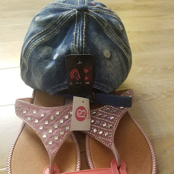 Slides - Picture 6 of 7